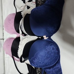 Lot of 38 D,DD bras ,VS, casique and more